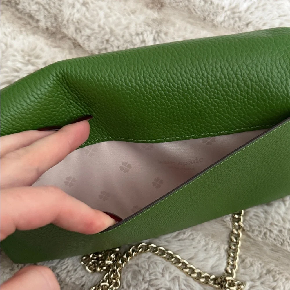 Kate Spade Green Leather Clutch with Gold Chain - Picture 6 of 13